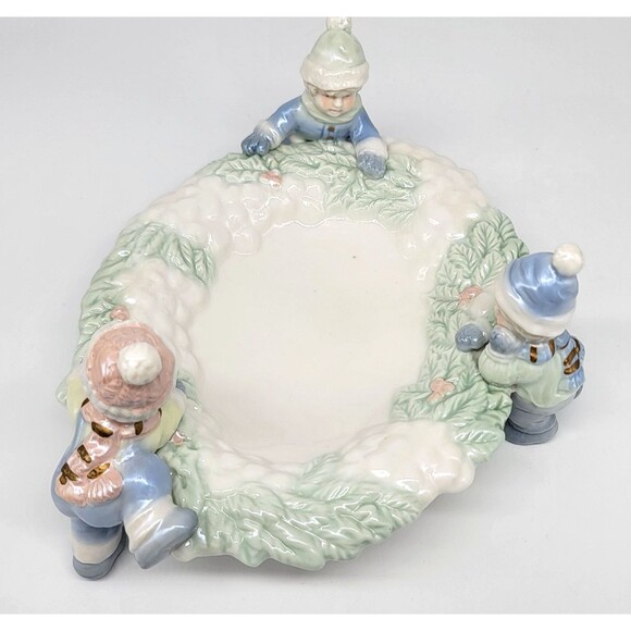Holiday Ceramic Candy Dish with Winter Children Figurines Snow Cracker Barrel - Picture 4 of 17